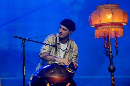 Maja Keuc s skupino (11)